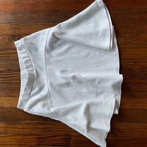 White patterned urban outfitters flare skirt
